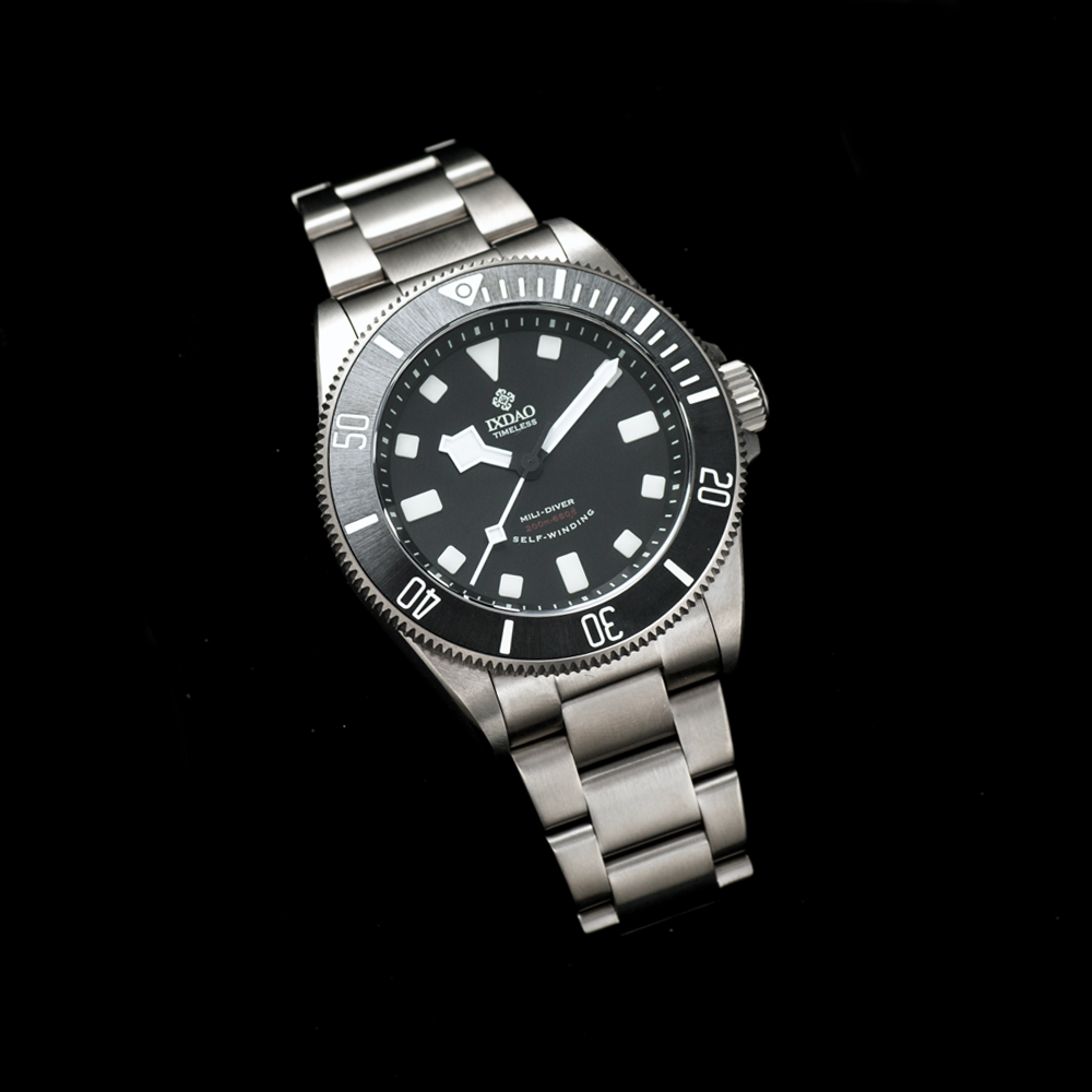 X02T Titanium 39 Minora Watch Store