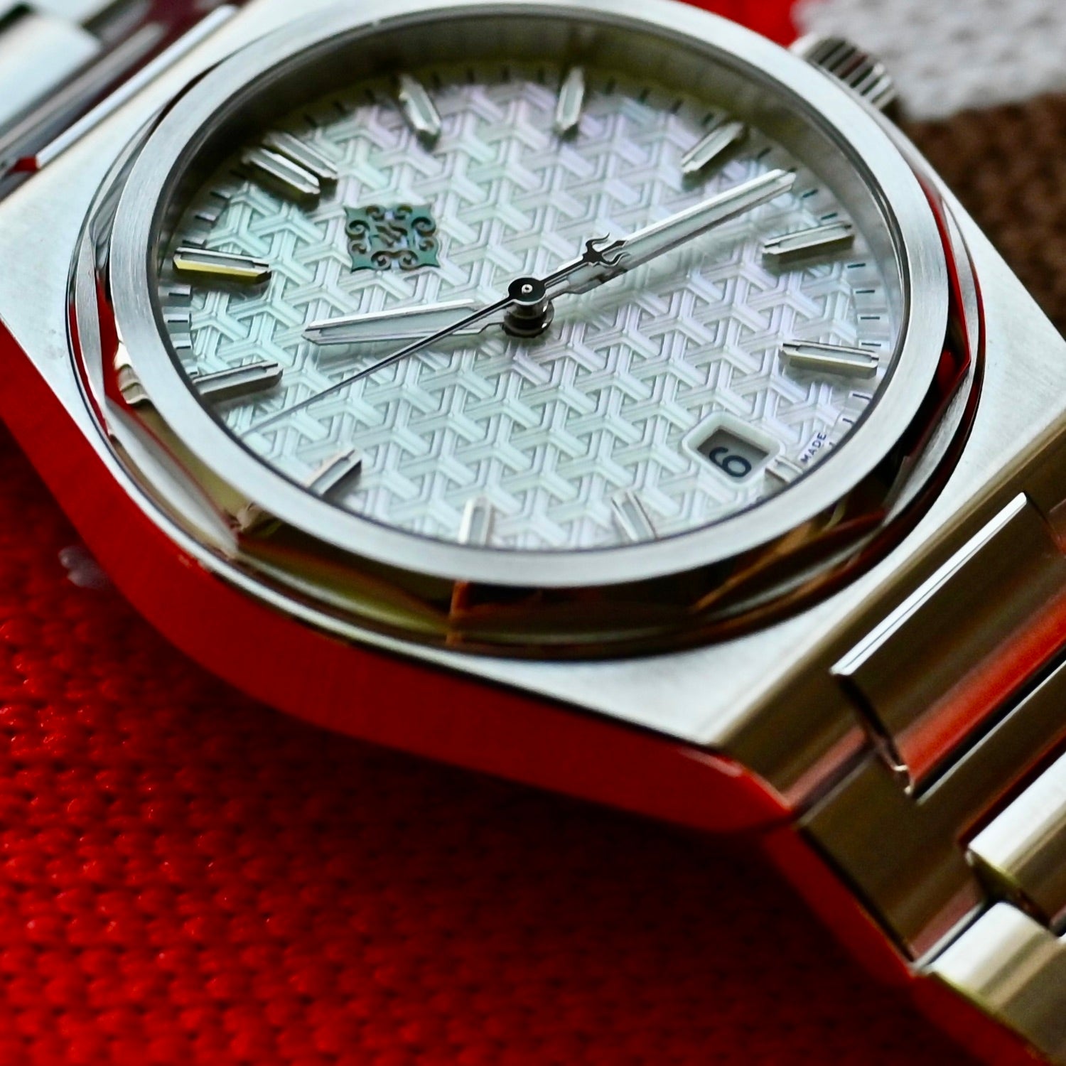 IXDAO Warrior Automatic Integrated Bracelet Watch | Miyota 9015